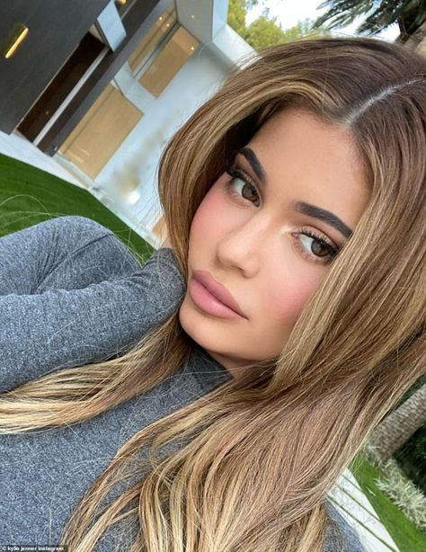 Kylie Jenner Caramel Blonde Hair, Kylie Jenner Ginger Hair, Kylie Jenner Light Hair, King Kylie Hair, Kylie Blonde Hair, Kylie Jenner Brown Hair, Kylie Jenner Hair Brown, Kylie Jenner Hair Color, Kylie Jenner Blonde