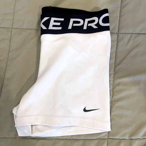 No Longer Sold White, No Stains Brand New Condition Worn Once Basketball Workout Clothes, Nike Pros Colors, Nike Pros Aesthetic, Nike Pros Leggings, White Nike Pros, Shorts Nike Pro, Womens Boxers, Gymwear Outfits, Cute Nike Outfits