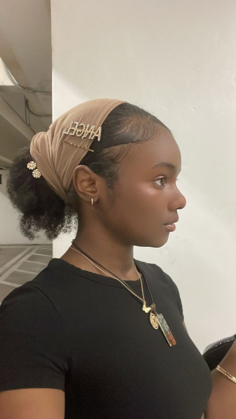 Slick Back Bun With Head Scarf, Headwrap Hairstyles, Cute Natural Hairstyles, Short Locs Hairstyles, Head Wrap Styles, Hair Wrap Scarf, Hair Scarf Styles, Scarf Hair, Head Scarf Styles