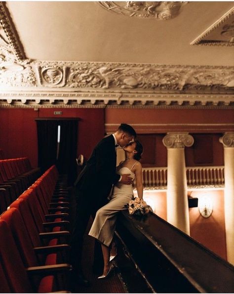 Themed Couple Photoshoot Ideas, Theater Wedding Ideas, Old Theater Wedding, Theater Couple Photoshoot, Engagement Photos Theatre, Wedding In A Theatre, Cinema Engagement Photos, Theatre Wedding Photos, Movie Theatre Engagement Photos