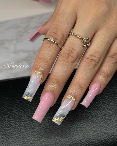 Initial Nails, Pink Marble Nails, Acrylic Nails Nude, Gold Acrylic Nails, Baby Pink Nails, French Tip Acrylic Nails, Long Acrylic Nails Coffin, Acrylic Nails Coffin Pink, Long Square Acrylic Nails