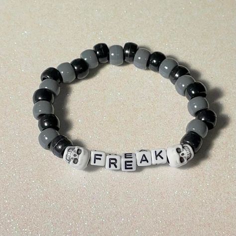 Beaded Bracelets With Words Funny, Sub Bracelet, Bracelet Ideas Beads Words, Dark Bracelet Ideas, I Wanna Be Yours Bracelet, Emo Clay Bead Bracelets, Grunge Bracelet Ideas, Korn Bracelets, Weird Bracelets