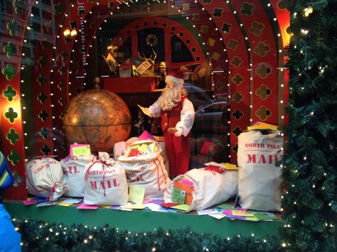 Hey Little Girls & Boys have you mailed your letters to #Santa🎅in the #North Pole❓⛄️🎁🎄 ❄️#Macy's now; however, it will always be MARSHALL FIELD and COMPANY to me.🎄 The #Christmas window's displays are beautiful‼️🎁 YES! It's packed down here this afternoon.🎄⛄️🎄 Office Themed Party, Christmas Toy Story, Christmas Entry, Floating Decorations, Christmas Window Display, Christmas Owls, Christmas Post, Christmas Train, The North Pole