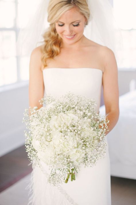 Wedding Reception Flower Arrangements, White Hydrangea Bouquet, Bouquet Hydrangea, White Gypsophila, Happy Bride, Wedding Bouquets Pink, Hydrangea Bouquet, Babies Breath, Baby Breath