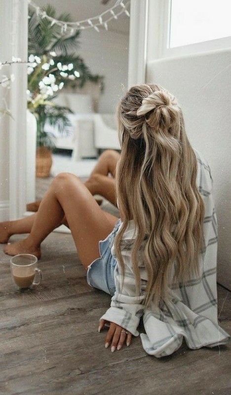 Half Pony Hairstyles, Pony Hairstyle, Half Pony, Preppy Hairstyles, Peinados Hair Styles, Cute Hairstyles For School, Tousled Hair, Easy Chic, Ash Blonde Hair