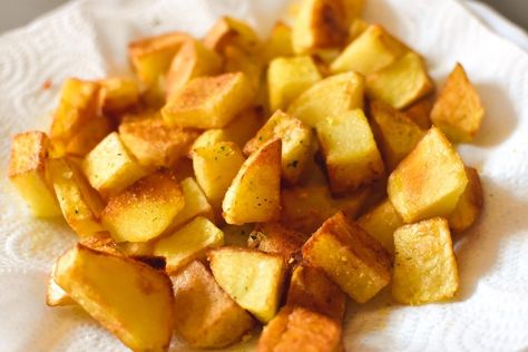 Japanese White Sweet Potato Recipes, Roasted White Sweet Potatoes, White Yams Recipe, White Sweet Potatoes Recipes, White Sweet Potato Recipes, White Sweet Potato Recipe, White Sweet Potato, Sweet Potato Oven, Sweet Potato Recipes Roasted