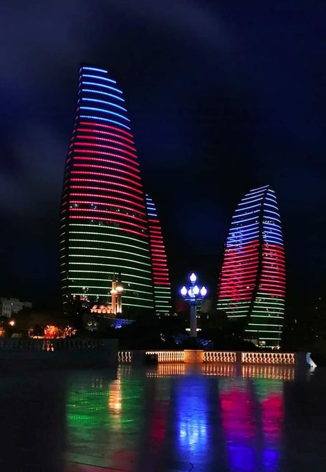 Baku City, Army Girlfriend Pictures, Beautiful Nature Wallpaper Hd, Baku Azerbaijan, City Vibe, Beautiful Nature Wallpaper, Night Aesthetic, Azerbaijan, Baku