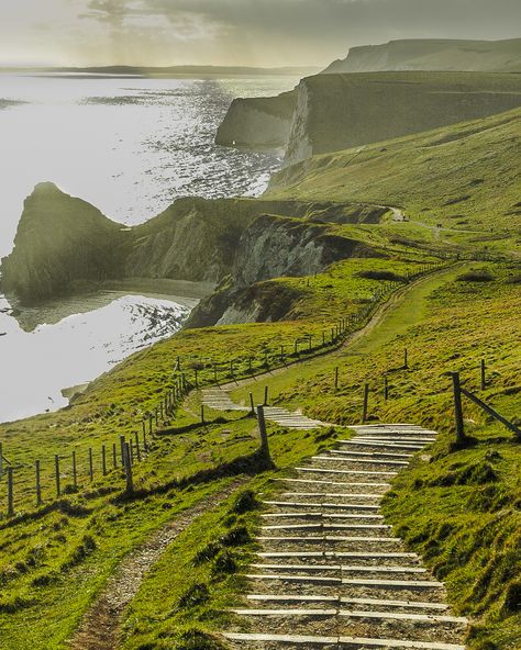 It's been a few weeks since my last post, took some time off from instagram, but I'm back.. The feed will be more focused on travel experiences and hopefully I will be able to give more inspirations and tips for the fellow explorers and travellers. Starting with England, Dorset Coast.  It is quite a unique experience to spend some time there.  It is also called Jurassic Coast as these cliffs are dated from the Jurassic era.  It is a fantastic place to walk as much as the cliffs allow you to. The Jurassic Coast, Coast To Coast Walk England, Jurassic Coast England, Dorset Coast, Jurassic Coast, Last Post, Uk Travel, Travel Stories, From Instagram