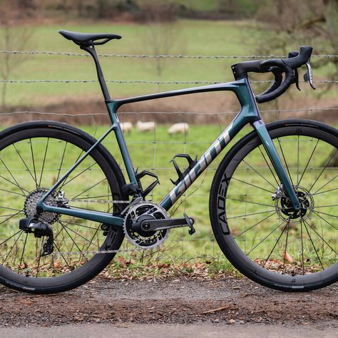 Giant Defy Advanced SL 0 review — Cyclist Giant Defy, Bike