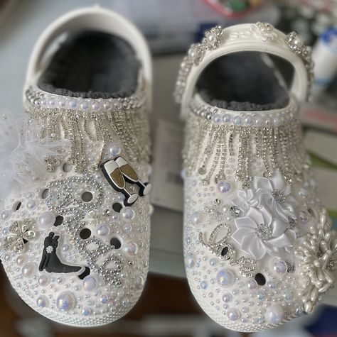 Wedding Crocs Shoes, Bride Crocs, Wedding Crocs, Crocs Slides, Black Lace Wedding Dress, Black Lace Wedding, Dream Wedding Decorations, Creative Box, Beautiful Sandals