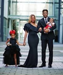 Christmas Family Photoshoot, Fall Family Photo Outfits, Family Photoshoot Outfits, Family Christmas Pictures, Family Holiday Photos, Family Picture Outfits, Christmas Family Photos, Outfits Black, Black Families