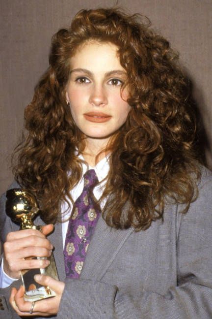 goals. young julia roberts Young Julia Roberts, Julia Roberts Curly Hair, Julia Roberts Style 90s Curly Hair, Julia Roberts Perfume, Julia Robert’s Curly Hair, Julia Roberts Hair In Ticket To Paradise, Julia Roberts Hair, Julia Roberts Style, Tumblr Hair