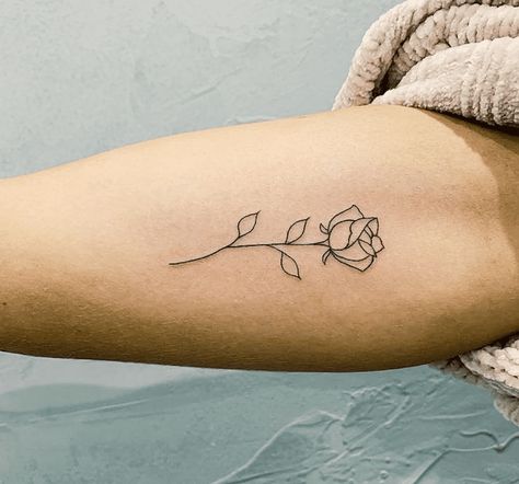 Little Rose Tattoos, Simple Rose Tattoo, Tattoo Line, Rose Tattoos For Women, Small Rose Tattoo, Inspiration Tattoos, Neck Tattoos, Butterfly Tattoos, Shoulder Tattoos For Women