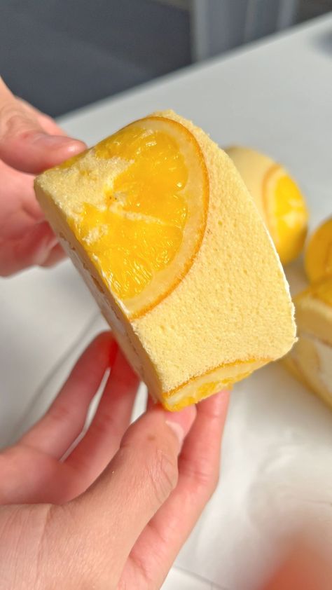 Orange Cake Roll Orange Cake Roll, Orange Roll Cake, Unique Recipes Desserts, Fluffy Sponge Cake, Asian Cake, Fresh Orange Juice, Orange Rolls, Cake Decorating For Beginners, Elegant Desserts