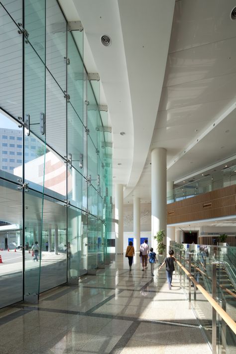 Gallery of Bundang Seoul National University Hospital / JUNGLIM Architecture - 6 University Interior Design, Seoul National University, Yonsei University, Korea University, Hospital Architecture, School Hallways, Building Aesthetic, Window Glazing, New Hospital