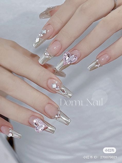 Korean Diamond Nails, Korean Nail Art Rhinestones, Korean Bling Nails, Heart Jewel Nails, Korean Crystal Nails, Long Pointed Nails, Diy Rhinestone Nails, Douyin Nails, Y2k Nail