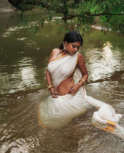 Saree Bold Shoot, Wet Indian Dress, Bold Indian Photoshoot, White Saree Photoshoot, Saree Shoot, Ravi Varma, Water Photoshoot, Photography Videos, Saree Photos