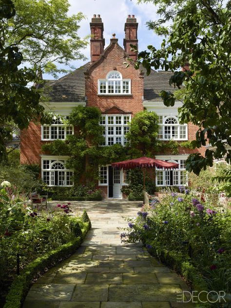 For a 19th-century London home, Studio Peregalli devises richly layered interiors dripping in old world charm. Studio Peregalli, 19th Century London, Hampstead London, Red Brick House, London House, Rimini, Brick House, Elle Decor, My Dream Home