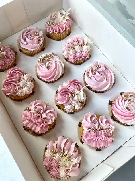 40 Cupcakes Birthday, 13 Birthday Cupcakes Girl, Pink Cake And Cupcakes, 40th Birthday Ideas For Women Pink, Cute Birthday Cupcakes For Women, 40th Birthday Cupcake Ideas, Cupcakes 40th Birthday Woman, 23 Birthday Cupcakes, 40th Cupcakes For Women