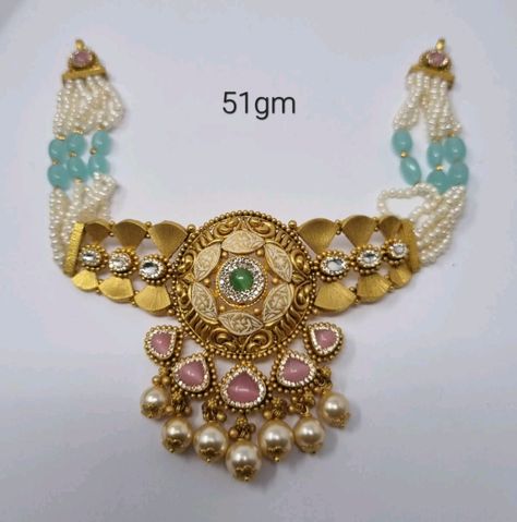 Marwadi Gold Jewellery, Indian Wedding Jewelry Sets, Silver Jewelry Accessories, Antique Necklaces Design, New Gold Jewellery Designs, Antique Gold Jewelry Indian, Gold Jewellry, Fancy Jewelry Necklace, Bridal Jewelry Vintage