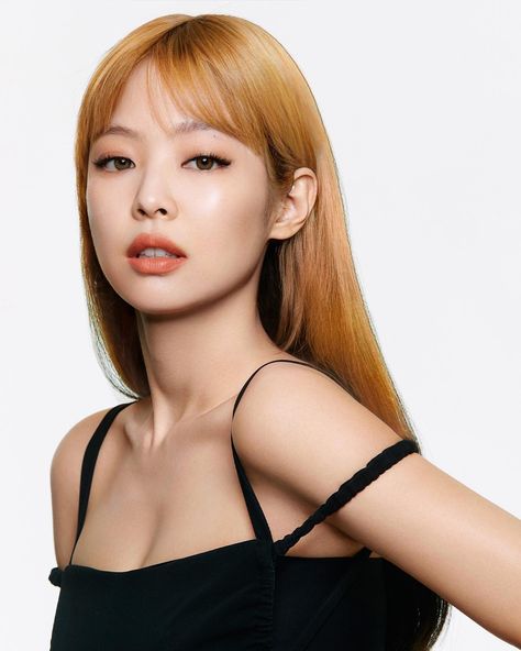 🥟 on Twitter: "Ginger jennie x Hera (Bangs ver)… " A Woman, Blonde, On Twitter, Orange, Twitter, Red, Hair, Black