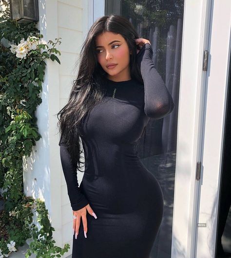 Moda Kylie Jenner, Kylie Jenner Dress, Kylie Jenner Black, Kylie Jenner Fotos, Stile Kylie Jenner, Kylie Jenner Photoshoot, Look Kylie Jenner, Looks Kylie Jenner, Kylie Jenner Photos