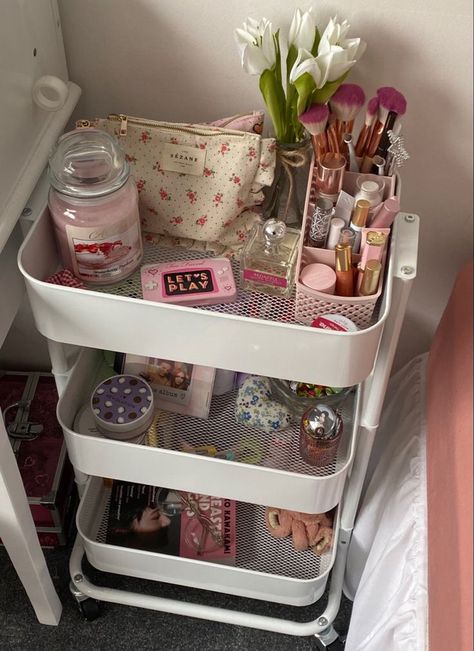 Room Decor Tips, Room Organization Bedroom, Rolling Utility Cart, Dorm Organization, Uni Room, College Room, Room Redesign, Room Deco, Utility Cart