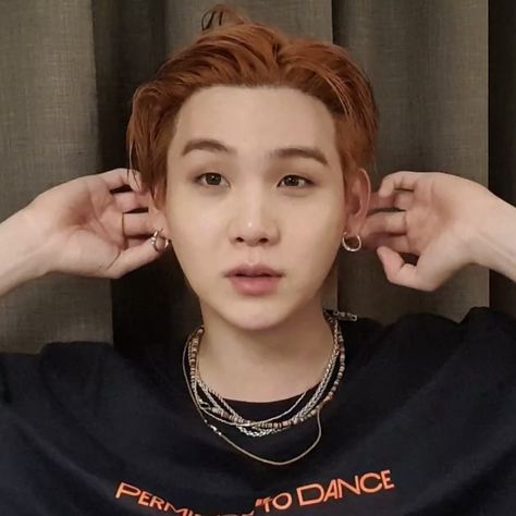 Yoongi Earrings, Yoongi Live, Min Suga, Bts Suga, Yum Yum, Min Yoongi, Chain Necklace, Bts, Chain