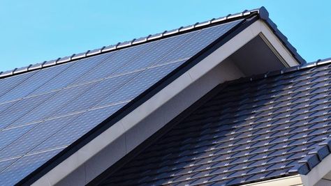 Solar Roof Shingles Buying Guide: Costs, Types, Brands – Forbes Advisor Solar Roof Shingles, Solar Tiles, Solar Shingles, Solar Roof Tiles, Roofing Options, Solar Power House, Solar Roof, Photovoltaic Panels, Cool Roof