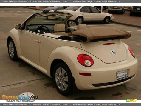 2009 Volkswagen New Beetle 2.5 Convertible Harvest Moon Beige / Cream Photo #21 Cream Vw Beetle, Cream Vw Beetle Convertible, Volkswagen Bug Convertible, Tan Volkswagen Beetle, Pink Volkswagen, Pink Volkswagen Beetle, White Volkswagen Beetle Convertible, Volkswagen Convertible, Beetle Volkswagen