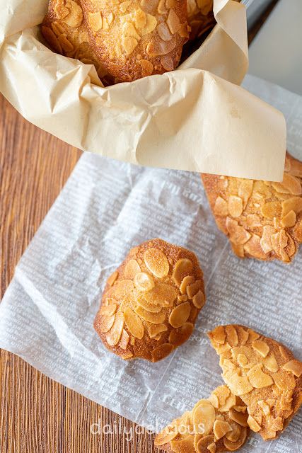 dailydelicious: Almond tuile cookies Almond Tuiles Recipe, Almond Tuile, Almond Tile, Tuiles Recipe, Cookie Crisp, Sliced Almonds, Baking Paper, Baking Sheets, Cake Flour