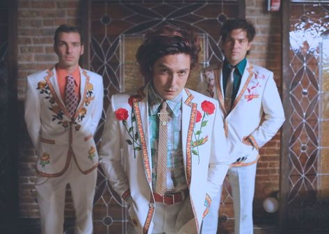 The Growlers The Growlers Aesthetic, Brooks Neilson, Growlers Band, Brooks Nielsen, The Growlers, Beach Goth, 100 Faces, Hip Hop Kids, Indie Scene