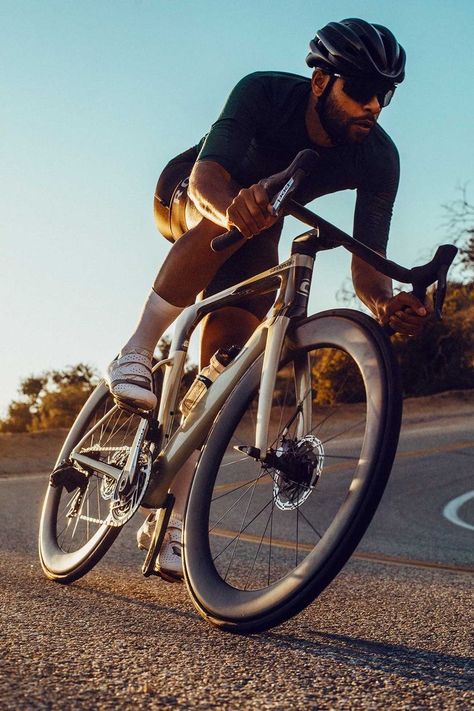 Cycling Photography Photo Ideas, Cycling Photoshoot, Road Cycling Photography, Cycle Photography, Biking Photography, Bicycle Photoshoot, Cyclist Photography, Road Bike Photography, Cycle Photo