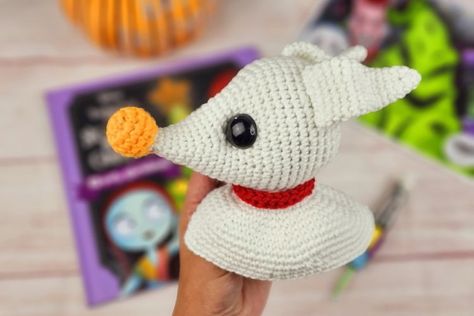 Bring the magic of Tim Burton's "The Nightmare Before Christmas" to life with the Zero Ghost Dog crochet pattern for beginners. This project allows you to Crochet Zero, Zero Ghost Dog, Zero Nightmare Before Christmas, Dog Crochet Pattern, Crochet Holiday, Dog Crochet, Fall Crochet, Crocodile Stitch, Crochet Halloween