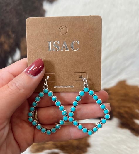 Cute & affordable are two of our favorite words 😉🩷 •• Shop here >> https://thecrookedcactusbtq.com/collections/earrings #westernearrings #turquoiseearrings #westernjewelry #turquoisejewelry #westernboutique #westernstyle #westernwear #westernfashion Western Boutique, Western Earrings, Western Jewelry, Favorite Words, Turquoise Earrings, Stocking Stuffer, Turquoise Jewelry, Teardrop Earrings, Western Wear