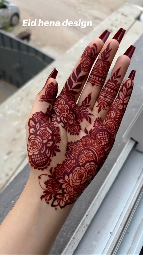 Inside Hand Mehndi Designs, Front Mehndi Design, Henna Tattoo Designs Hand, Latest Henna Designs, Very Simple Mehndi Designs, Simple Mehndi Designs Fingers, Modern Mehndi Designs, Engagement Mehndi Designs, Pretty Henna Designs