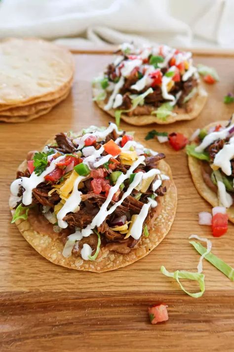 Shredded Beef Tostada Recipes, Beef Tostadas, Tostadas Recipe, Slow Cooker Shredded Beef, Shredded Beef Recipes, Shredded Beef Tacos, Mexican Shredded Beef, Tostada Recipes, Pulled Beef