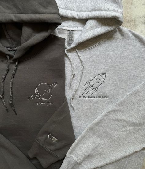 Couple Hoodies Ideas Design, Cool Hoodies Designs, Cute Couple Hoodies, 3 Anniversary, Matching Hoodies For Couples, Matching Hoodies, Bf Gifts, Couples Sweatshirts, I Love My Girlfriend