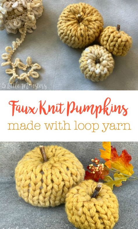 Use loop yarn to make these easy faux knit pumpkins without any hooks or needles. Loopy Yarn Pumpkins, Loop Yarn Ideas, Chunky Yarn Pumpkins Diy, Loopy Yarn Projects Easy, Finger Blanket, Loop Yarn Scarf, Loop Yarn Projects, Loop Yarn Patterns, Loop Blanket