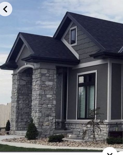 Exterior House Colors 1 Story, Stone And Siding House Exterior Ranch, Gray Stone House Exterior, Grey Stone House Exterior, Rock House Exterior, House Exterior Brick, Grey Stone House, Grey Exterior House Colors, Gray House Exterior