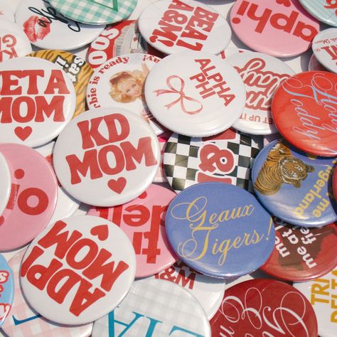 some gameday pin inspo for you… click the link in my bio to order 💌 Gameday Pins Sorority, Sorority Buttons Ideas, Gameday Pin, Gameday Buttons, Sorority Pins, Tri Delt, Button Ideas, Sticker Inspo, Alpha Gam