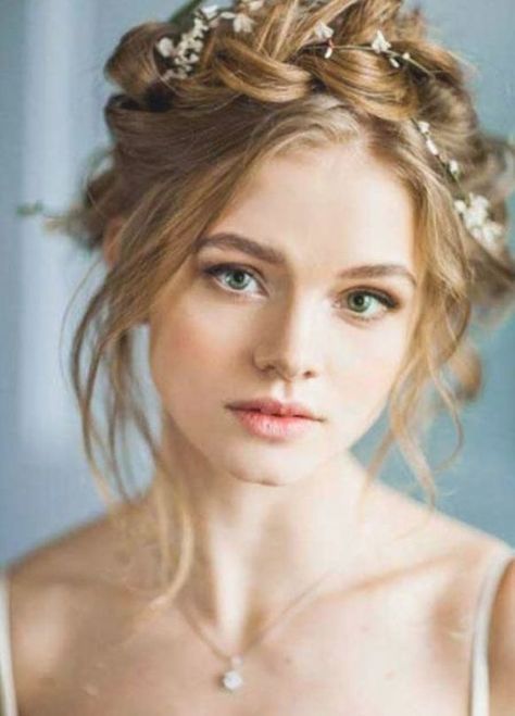 11 Effortlessly Romantic Wedding Hairstyles: #6. This Dutch crown braid gets a modern twist with face framing pieces pulled loose and a vine of flowers intertwined. #promhairstyles Loose Wedding Hairstyles, Loose Wedding Hair, Hair Wedding Styles, Long Hair Wedding, Wedding Makeup Ideas, Flower Crown Hairstyle, Romantic Wedding Hair, Braided Cornrow Hairstyles, Peinados Recogidos