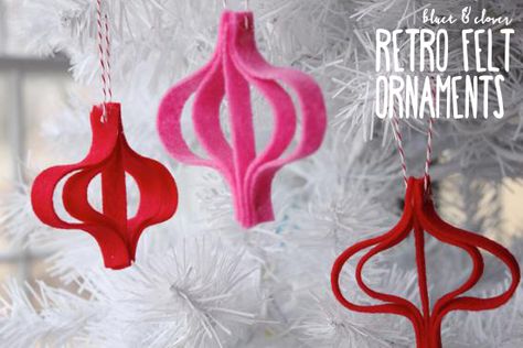 Retro Christmas Ornaments, 2023 Christmas Tree, Christmas Ideas To Make, Christmas Craft Diy, Make Christmas Ornaments, Felt Ornaments Diy, Christmas Lights Garland, Diy Retro, Cute Ornaments