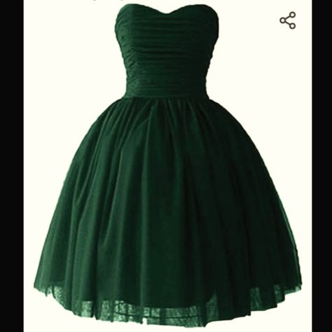 Brand New, Never Worn. Decided To Go With A Different Color And Never Returned This Dress. Beautiful Green - Gives Tinkerbell Vibes... Size 14 Rapunzel Homecoming, 8th Grade Graduation Dresses, Hoco 2024, Hoco Inspo, 15 Birthday, 8th Grade Graduation, Green Homecoming Dresses, Dark Green Dress, Quinceanera Themes