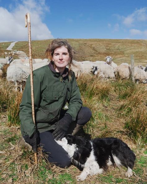 The Holiday Amanda, Amanda Owen, Yorkshire Shepherdess, Holiday Abroad, Farm Clothes, Shepherds Hut, British Countryside, Going On Holiday, Farm Girl