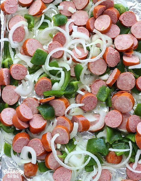 It doesn't get more convenient than quick and easy sheet pan dinners. Smoked sausage is seasoned with Cajun seasoning and roasted with green bell peppers and sliced onions. Sausage And Peppers Sheet Pan, Green Bell Pepper Recipes, Green Pepper Recipes, Food Celebration, Smoked Sausage Recipes, Easy Sheet Pan Dinners, Sausage Dishes, Sheet Pan Dinners Recipes, Pan Dinners