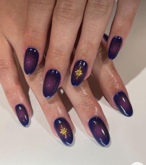 Phoebe Buffay Nails, Subtle Witchy Nails, Dark Purple And Orange Nails, Dark Purple Aura Nails, Jewel Toned Nails, Whimsy Goth Nails, Purple Fall Nails Design, Purple And Red Nails, Purple Gel Nails Ideas