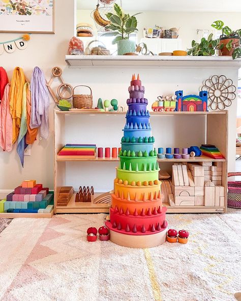 Grimm’s Rainbow Cake with Grapat mandala pieces Grapat Ideas, Grapat Mandala, Organize A Playroom, Playroom On A Budget, First Kid, Grimms Rainbow, Grimm's Toys, Diy Montessori Toys, Playroom Table