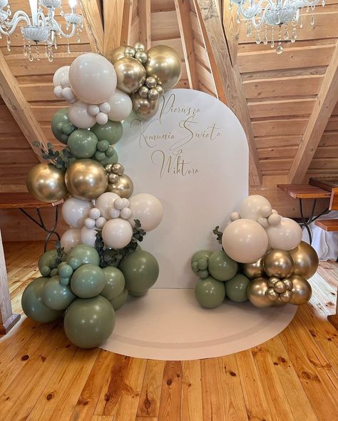 Sage Backdrop, Quince Decorations Ideas, Picnic Party Decorations, Leaving Party, Baby Birthday Decorations, Graduation Party Planning, Baptism Decorations, Balloon Display, Balloon Ideas