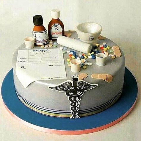 Cake For Pharmacist, Pharmacy Cake, Vet Cake, Cakes Graduation, Medical Cake, Pharmacy Graduation, Doctor Cake, Graduation Party Cake, Luxury Cake